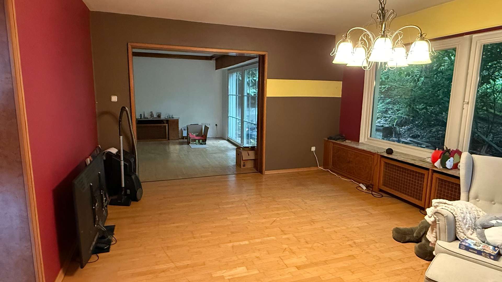 Ihr neues Zuhause im Herzen des Urlaubsortes Monreal &ndash; teilrenoviertes EFH mit viel Platz!